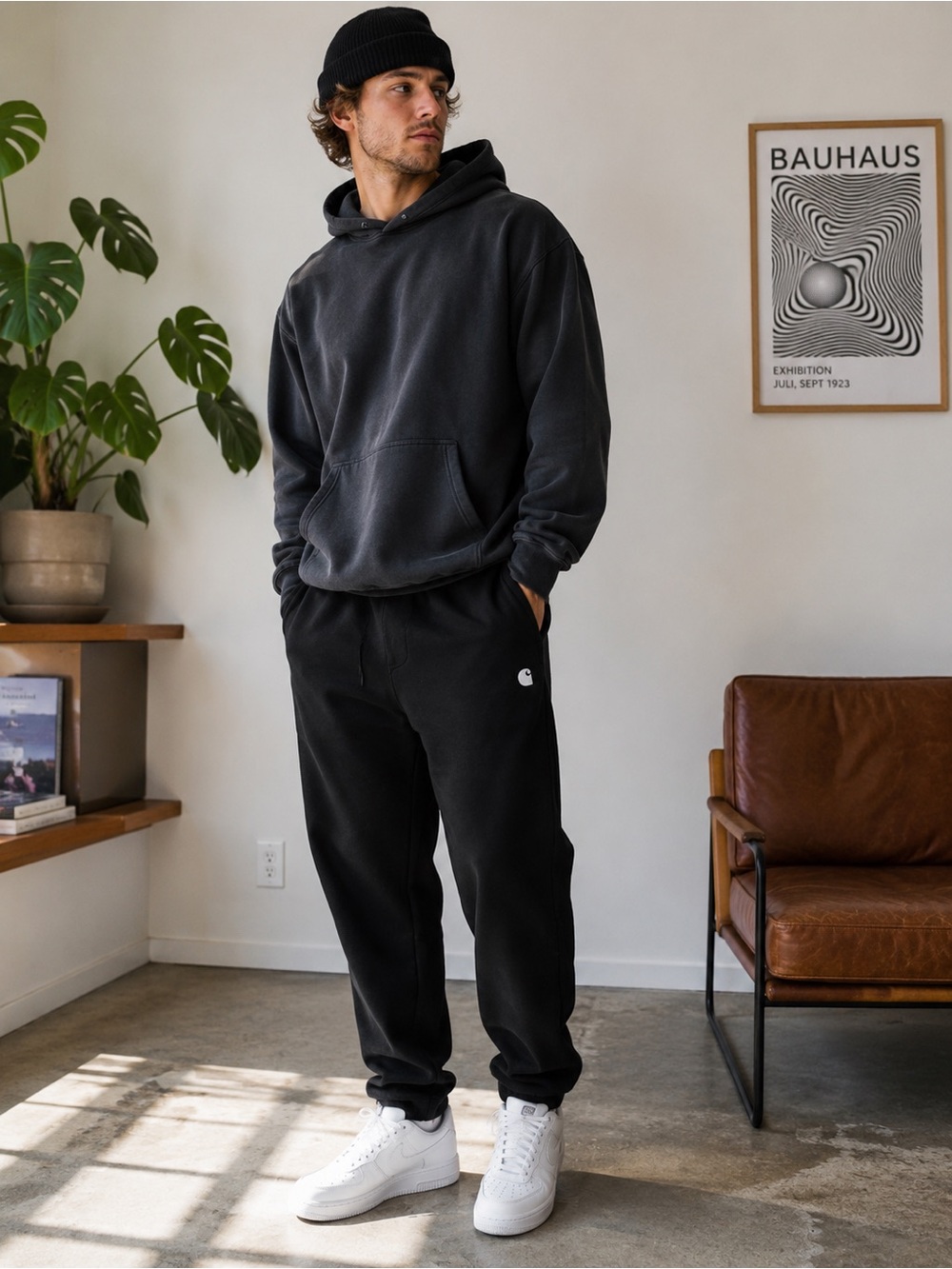 Carhartt Men's Black Loose Tapered Sweatpants Logo Joggers Lounge Athletic Pants